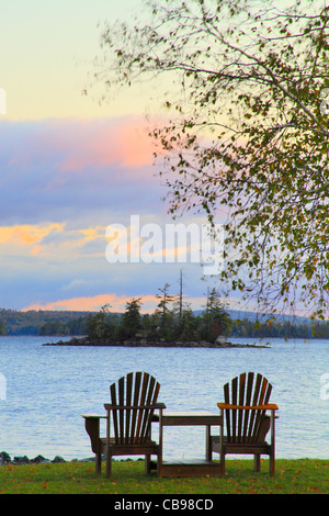 Cinq lacs, Sunrise Lodge, Lake, South Twin Millinocket, Maine, États-Unis Banque D'Images