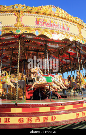 Carousel au Hampton Court Palace, Molesey Surrey England UK Banque D'Images