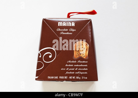 Fort de Chocolat Panettone Maina isolé sur fond blanc Banque D'Images