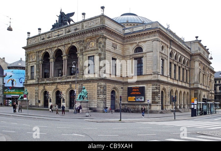 Façade de Det b comme Teater - Le Théâtre Royal - sur Kongens Nytorv à Copenhague, Danemark Banque D'Images