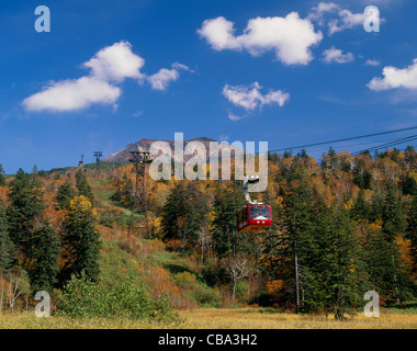 Mont Asahidake et Asahidake Ropeway, Higashikawa, Hokkaido, Japon Banque D'Images