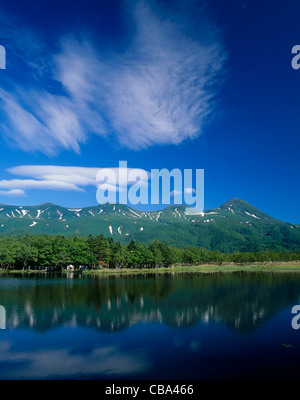 Premier lac de Shiretoko Shiretoko cinq lacs et montagnes, Shari, Hokkaido, Japon Banque D'Images
