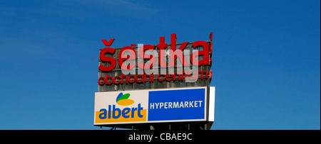 Prague, Euro Mall Center Management Å estka, centre d'affaires, hypermarché, supermarché, grand magasin, shopping (CTK Banque D'Images