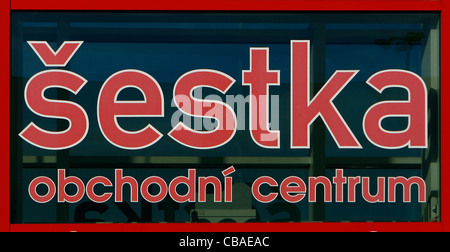 Prague, Euro Mall Center Management Å estka, centre d'affaires, hypermarché, supermarché, grand magasin, shopping (CTK Banque D'Images