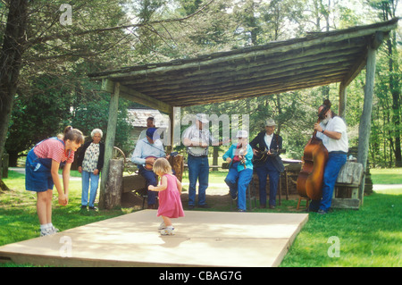 Blue Grass Concert, Mabry Mill, Blue Ridge Parkway, Virginia, USA Banque D'Images