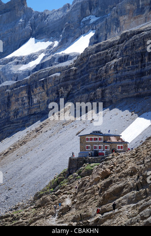 Refuge du touriste dans le cirque de Gavarnie. Banque D'Images