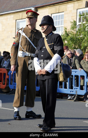 1940 SERGENT MAJOR & POLICIER PICKERING NORTH YORKSHIRE 15 Octobre 2011 Banque D'Images