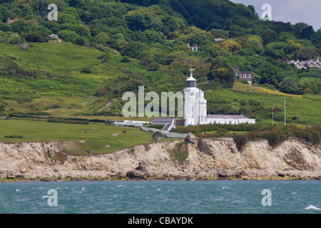 St Catherine's Lighthouse près de Niton sur l'île de Wight, vue de la mer Banque D'Images