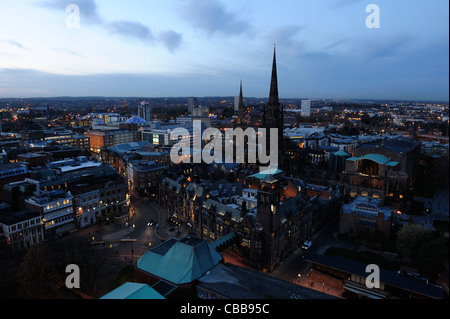 Centre-ville de Coventry au crépuscule Banque D'Images