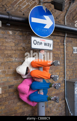 L'Angleterre, Londres, Southwark, organes dans les espaces urbains montrent Banque D'Images