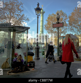 Les monuments de Paris sans-abri,prise de la Bastille., la capture de la cabine téléphonique,pastel. Banque D'Images