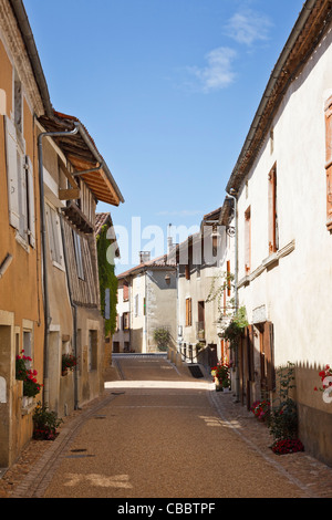 Belle rue à Saint Jean de Cole, Dordogne, France Banque D'Images