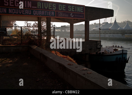 Seguin, Renault's Bridge, rives de la Seine, vue de l'île, le pont. Banque D'Images