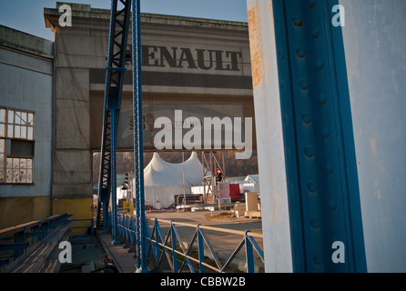 Seguin, Renault's Bridge, rives de la Seine, vue de l'île, le pont de fer,couleur. Banque D'Images