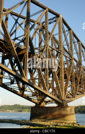 Historique Le Pont de Québec et du fleuve Saint-Laurent Banque D'Images