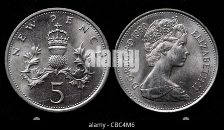 5 nouveaux pence coins, UK, 1980 Banque D'Images