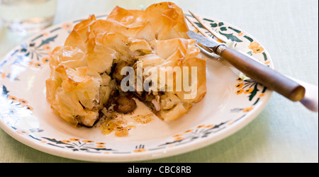 Croustillant de poulet au miel et cannelle Banque D'Images