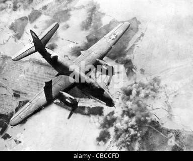 Un 9e Air Force B26 Marauder bombarder un pont en Allemagne PENDANT LA SECONDE GUERRE MONDIALE11. Banque D'Images