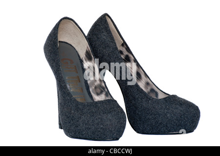 Une paire de chaussures femmes talon haut noir gris Banque D'Images