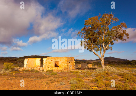 La mine à Cadnia Rock coulissante dans Warraweena' Conservation Park dans la chaîne de Flinders en Australie du Sud de l'outback Banque D'Images