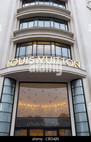 Louis Vuitton flagship store, 101 avenue Champs-Elysées, Paris, France  Stock Photo - Alamy