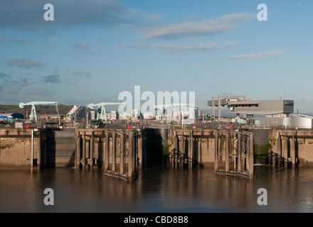 Pont à bascule de la baie de Cardiff au Pays de Galles du sud Banque D'Images