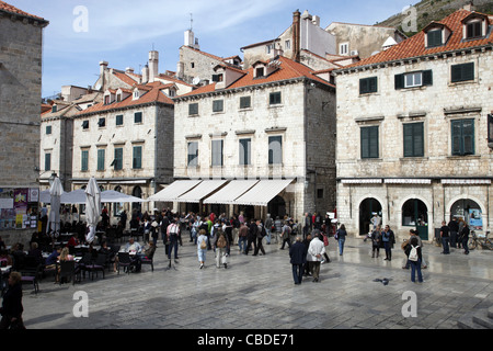 LUZA Square et le STRADUN PLACA LA VIEILLE VILLE DE DUBROVNIK CROATIE 08 Octobre 2011 Banque D'Images