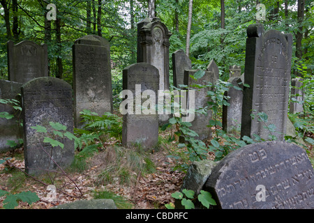 Vieux cimetière pierres tombales, Hambourg, Allemagne Banque D'Images