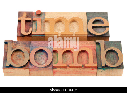 Time Bomb - mots isolés en bois blocs typographie vintage Banque D'Images