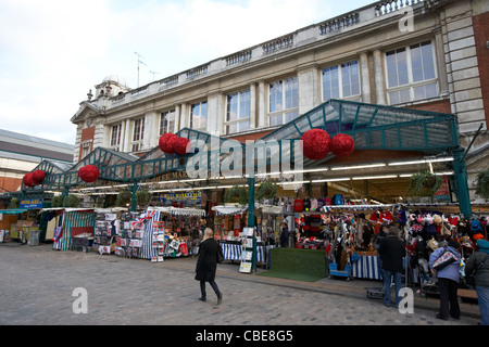 Covent Garden market hall jubilee Christmas shopping Londres Angleterre Royaume-Uni uk Banque D'Images