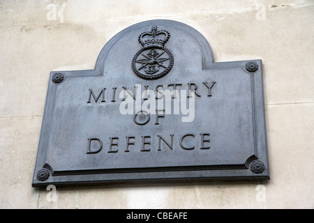 Ministère de la défense bâtiment officiel du gouvernement britannique whitehall Londres Angleterre Royaume-Uni uk Banque D'Images