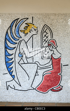 Ange Mosaïque par Jean Cocteau Chapelle notre-Dame-de-Jérusalem Fréjus Var France Banque D'Images