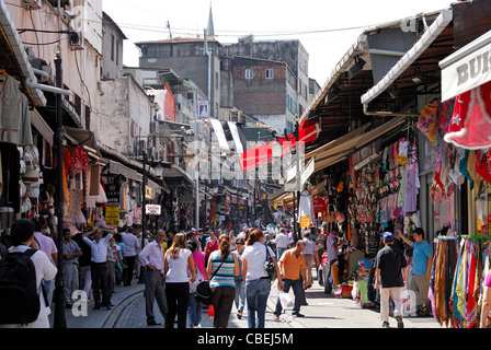 ISTANBUL, TURQUIE. Une scène de rue chargé, coloré dans le hammam de la ville. L'année 2009. Banque D'Images