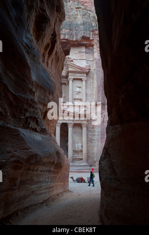 Le passage menant à la Siq à Petra, Jordanie du trésor - scène d'Indiana Jones et la dernière croisade Banque D'Images