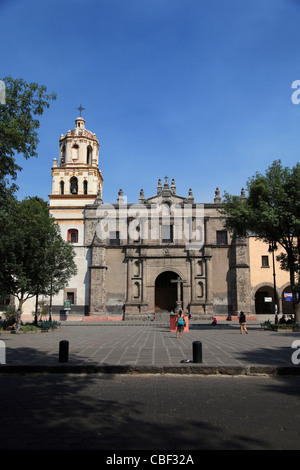 Eglise de San Juan Bautista, la Plaza Hidalgo, Coyoacan, Mexico, Mexique, Amérique du Nord Banque D'Images