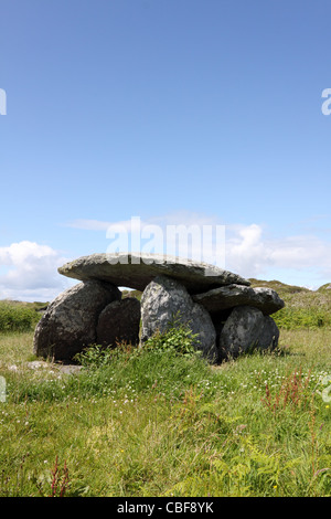 Autel Tombeau du coin, près de Toormore Bay, comté de Cork, Irlande Banque D'Images