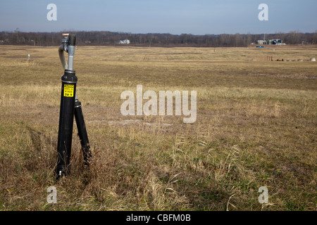 Un puits de gaz méthane à partir de la collecte des déchets en décomposition au St. Clair du comté de Smith's Creek d'enfouissement. Banque D'Images