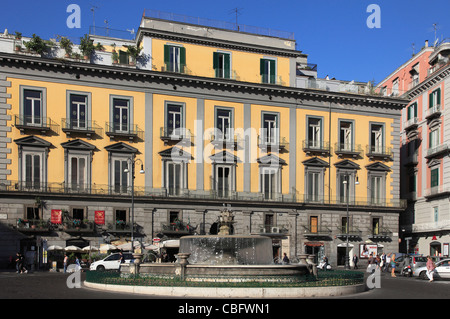 L'Italie, Campanie, Naples, Piazza Trieste e Trento, Banque D'Images