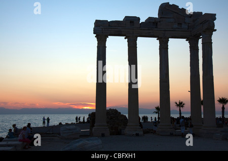 Le Temple d'Apollon au coucher du soleil, Side, Turquie Banque D'Images