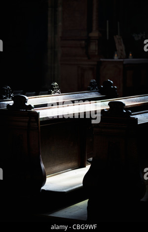 Bancs dans une église, close-up Banque D'Images