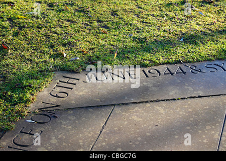 Cinquante ans à base de memorial des débarquements du Jour 6 juin 1944 érigé 1994 Milton Banque D'Images