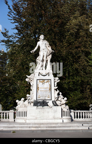 Une statue de Wolfgang Amadeus Mozart, Vienne, Autriche Banque D'Images