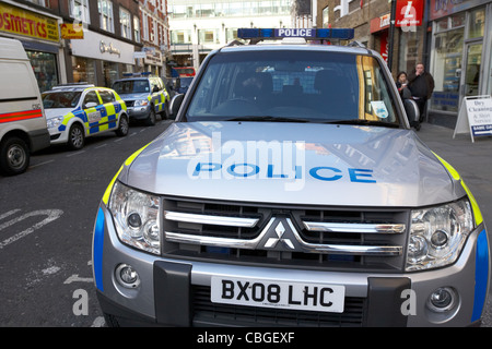 Metropolitan police véhicule 4x4 dans la région de battenburg livrée à damiers London England uk united kingdom Banque D'Images