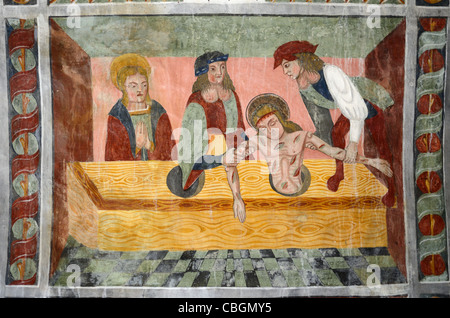 Saint Sébastien tiré d'un égout, fresque peinture murale ou chapelle de Saint Sébastien (1513), Roubion, Alpes-Maritimes, France Banque D'Images