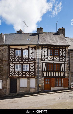 Bretagne, France - Vieux maisons médiévales à Moncontour, Cotes d'Armor, Bretagne, France Banque D'Images