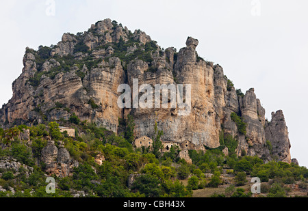 Au hameau des maisons semi-troglodyte d'Eglazines Gorges du Tarn France Banque D'Images