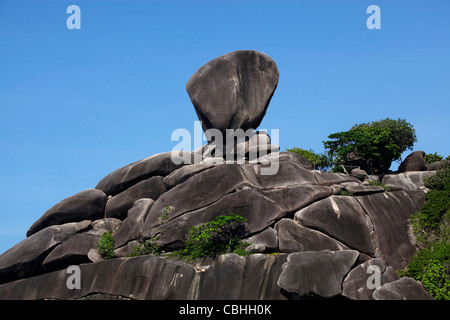 Rock voile sur Similan dans les îles Similan, Phang-Nga, près de Phuket, Thaïlande Banque D'Images