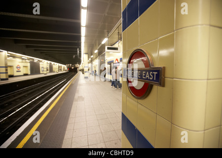 La station de métro Aldgate East England Royaume-Uni uk Banque D'Images