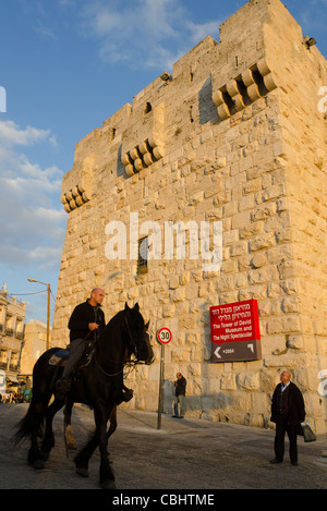 La Tour de David au coucher du soleil. Porte de Jaffa. Vieille ville de Jérusalem Israël. Banque D'Images