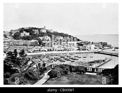 La plage de Torquay Waldron Hill Torbay Devon, Angleterre port port dock station de pêche des navires de la flotte voile Banque D'Images